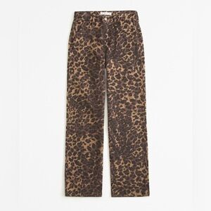 A&F NWT Curve Love Mid Rise Slouchy Jean